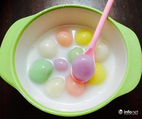 Chè trôi nước cốt dừa đổi vị cho Tết Hàn thực - ảnh 1