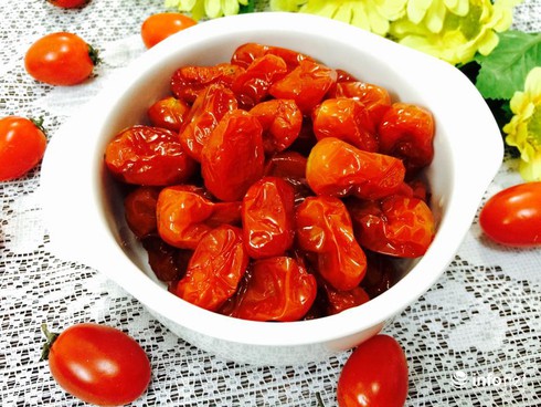 Cách làm mứt cà chua bi ngon, đẹp đón Tết - ảnh 1