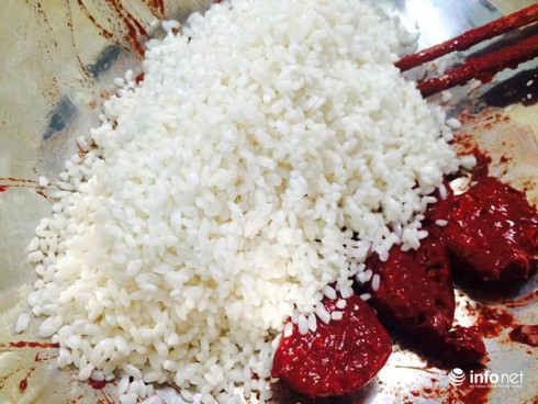 Cách nấu xôi gấc đỏ đẹp mang lại may mắn ngày Tết - ảnh 4