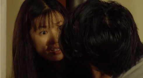 'Tiếng sét trong mưa' tập 31: Mối tình loạn luân của mẹ kế, con chồng bị bại lộ