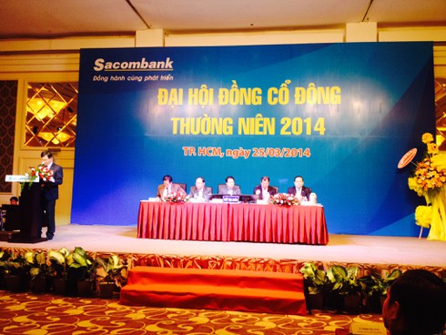 Cổ đông ráo riết đòi quyền lợi trước sáp nhập PNB - Sacombank - ảnh 1