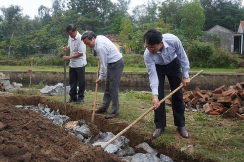 Báo Infonet hoạt động từ thiện vì người nghèo tại Hà Tĩnh - ảnh 2