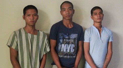 Bắt tạm giam 3 đối tượng vứt xe xuống sông, đánh CSGT chấn thương - ảnh 1