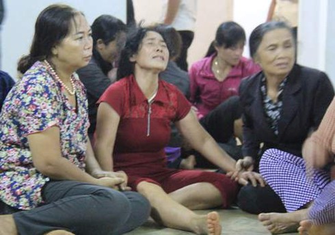 Đám tang 4 học sinh đuối nước ở Gia Lai: Bố còn nợ con một buổi đi chơi - ảnh 1