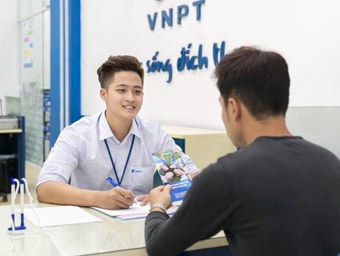 Thuê bao VinaPhone bắt đầu thanh toán cước qua QR code từ tháng 10/2017 - ảnh 1