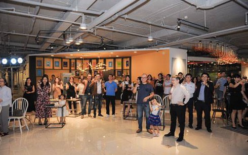 Không gian làm việc chung đẹp như mơ cho giới trẻ tại Hà Nội - ảnh 2