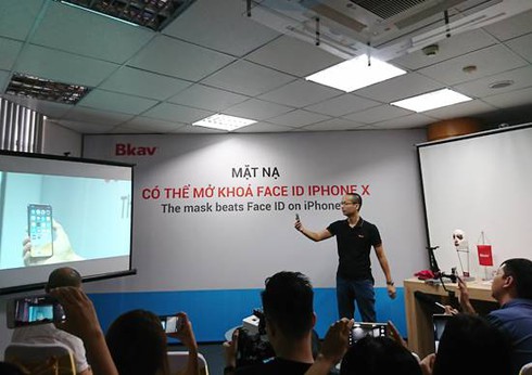 Bkav chỉ cách mặt nạ 3D “qua mặt” cơ chế an ninh trên iPhone X của Apple - ảnh 1
