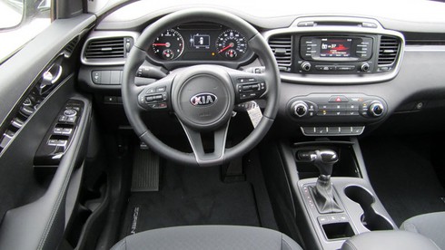 Kia Sorento thế hệ mới lăn bánh trên phố Hà Nội - Ảnh 9.