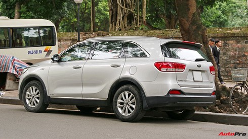Kia Sorento thế hệ mới lăn bánh trên phố Hà Nội - Ảnh 5.