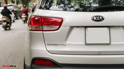 Kia Sorento thế hệ mới lăn bánh trên phố Hà Nội - Ảnh 7.