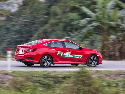 Honda Civic tiết kiệm nhiên liệu? - ảnh 2