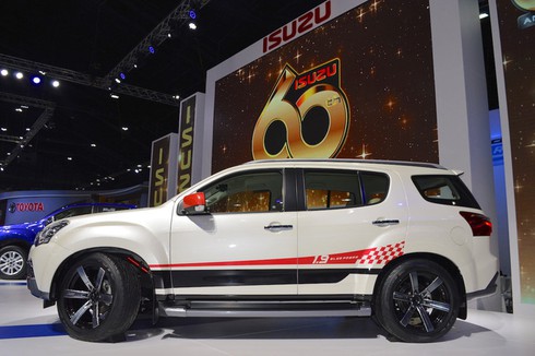 Isuzu MU-X thêm phiên bản đặc biệt với diện mạo khác biệt - Ảnh 1.