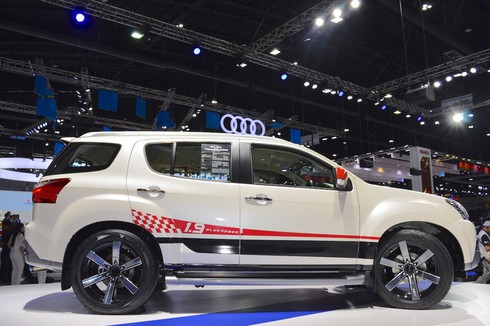 Isuzu MU-X thêm phiên bản đặc biệt với diện mạo khác biệt - Ảnh 3.