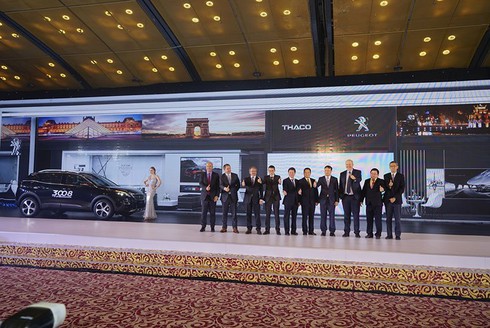 Bộ đôi Peugeot 5008 và 3008 giá trên 1 tỷ đồng vừa ra mắt tại Việt Nam - ảnh 1