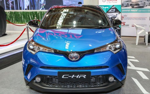 Toyota C-HR được bán tại Malaysia với mức giá 810 triệu đồng - ảnh 2