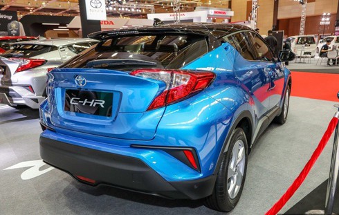 Toyota C-HR được bán tại Malaysia với mức giá 810 triệu đồng - ảnh 3