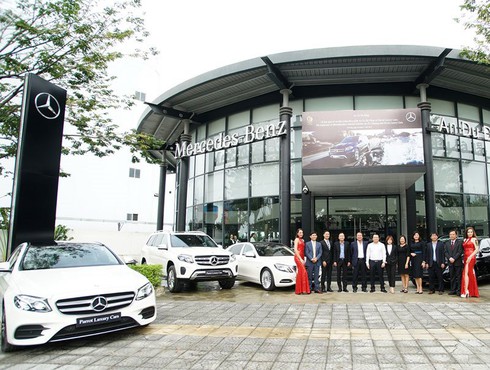 Parrot Luxury Cars sắm dàn xe sang của Mercedes-Benz đưa đón khách - ảnh 1