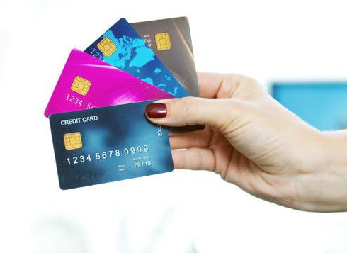 Bắt buộc phải ghi âm 24/24h khiếu nại của chủ thẻ tín dụng - ảnh 1