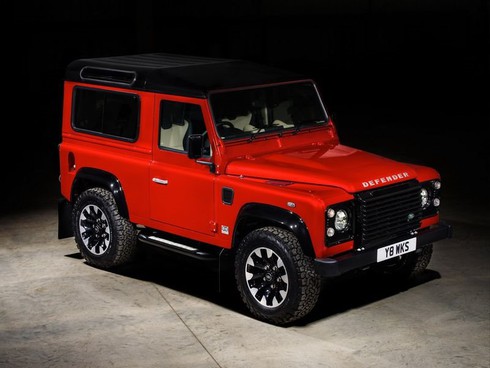 Ra mắt Defender V8 nhanh và mạnh nhất, số lượng giới hạn - ảnh 2