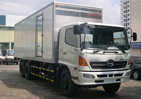 Tuần cuối tháng 2: Toàn bộ 47 ô tô được nhập khẩu là xe chuyên dụng - ảnh 1