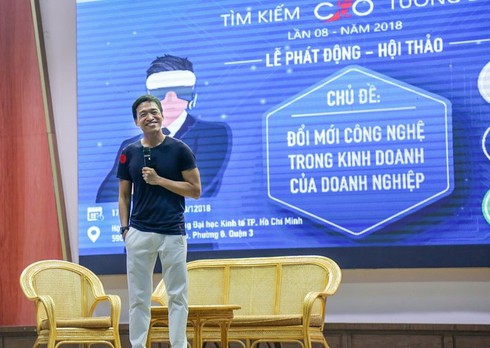 Chủ tịch VNG Lê Hồng Minh: Sinh viên kinh tế nên tìm việc trong ngành công nghệ - ảnh 1