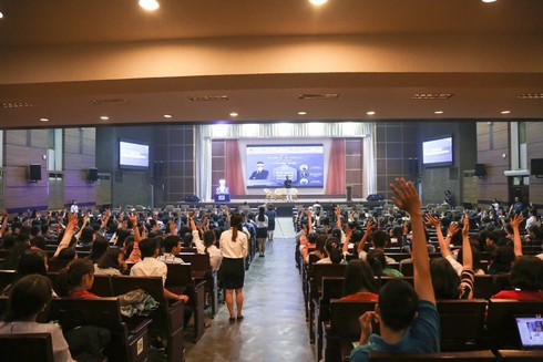 Chủ tịch VNG Lê Hồng Minh: Sinh viên kinh tế nên tìm việc trong ngành công nghệ - ảnh 2