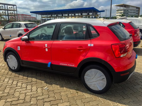 Volkswagen Cross Polo - Xe Đức giá 725 triệu đấu Ford EcoSport tại Việt Nam - Ảnh 2.
