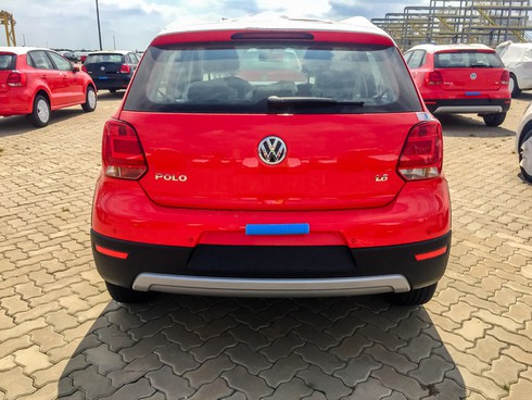 Volkswagen Cross Polo - Xe Đức giá 725 triệu đấu Ford EcoSport tại Việt Nam - Ảnh 4.