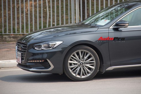 Cận cảnh dàn xe hùng hậu đón Tổng thống Hàn Quốc đến thăm Việt Nam - Ảnh 25.