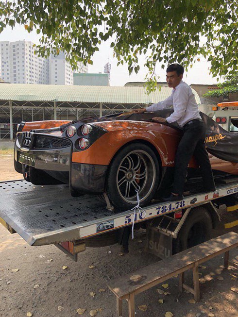 Minh Nhựa lại đem siêu xe Pagani Huayra đi bấm biển số - Ảnh 1.