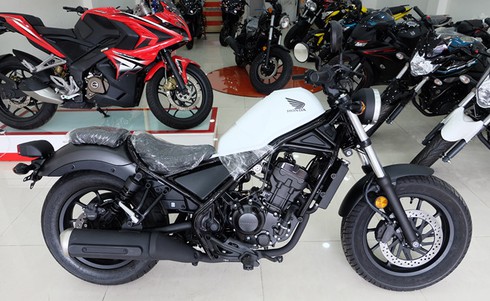 Honda Rebel 300 khan hang, dai ly 'het' gia 140 trieu dong hinh anh 2