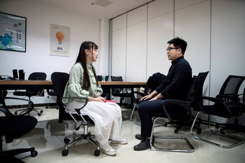 Startup Trung Quốc: chỉ tuyển gái xinh, cao trên 1m57 mát-xa cho lập trình viên nam, lương 1.000 USD - ảnh 3