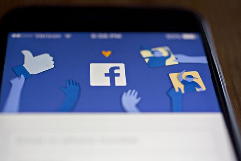 Khong phai chuyen dua, Facebook dang can nhac tung ban tra phi hinh anh 1