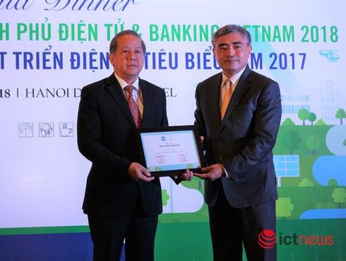 Công bố 18 bộ, ngành, địa phương phát triển Chính phủ điện tử tiêu biểu năm 2017 - ảnh 1