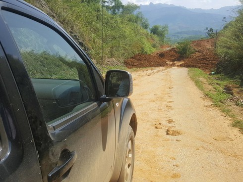 Theo chân lính Viettel băng rừng vượt suối ứng cứu khẩn cấp thông tin sau cơn bão số 3 - ảnh 5