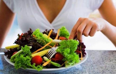 Cơ thể thay đổi như thế nào khi chúng ta chuyển từ ăn thịt sang ăn thuần chay? - ảnh 1