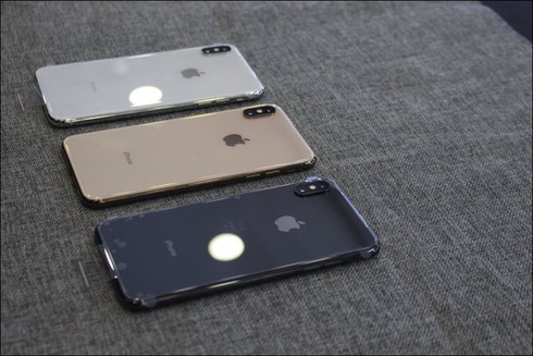 Các chuỗi bán lẻ “lách luật” cho khách đặt mua trước iPhone 2018 tại Việt Nam - ảnh 2
