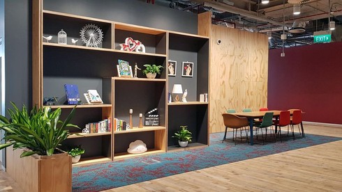 Đột nhập trụ sở với thiết kế