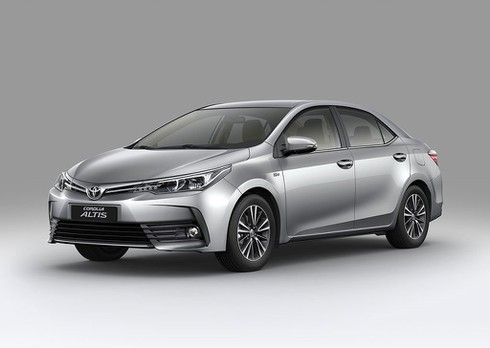 Toyota Việt Nam ra mắt Corolla Altis 2018, tăng giá thêm 40 triệu đồng - ảnh 1