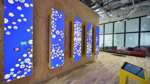 Đột nhập trụ sở với thiết kế