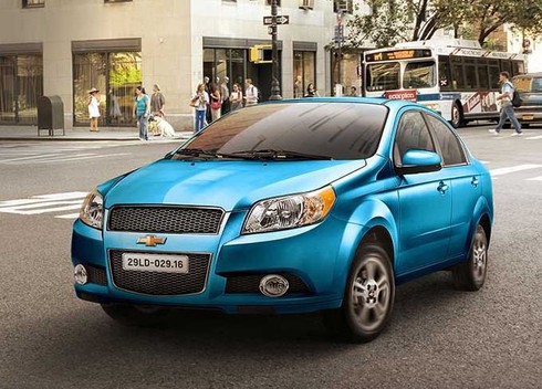 Chevrolet Aveo ngang giá Hyundai Grand i10, Toyota Wigo - ảnh 1