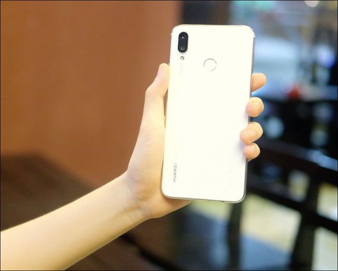 Phân khúc smartphone tầm trung tiếp tục nóng - ảnh 2