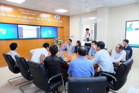 Bệnh nhân ung thư chuyển biến tốt sau khi bác sỹ sử dụng trí tuệ nhân tạo lên phác đồ điều trị - ảnh 1