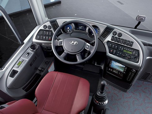 Xe khách cao cấp Hyundai Universe ra mắt thị trường, giá 3,5 tỷ đồng - ảnh 3