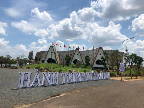Dàn xe trăm tỷ của Đặng Lê Nguyên Vũ lăn bánh trong hành trình siêu xe - ảnh 3