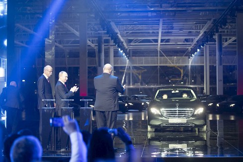 Tổng thống Nga dự lễ khánh thành nhà máy Mercedes-Benz đầu tiên tại Nga - ảnh 4