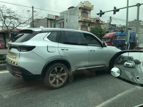 Ô tô VinFast lộ ảnh chạy thử ở Việt Nam trước khi đến tay khách hàng - ảnh 2