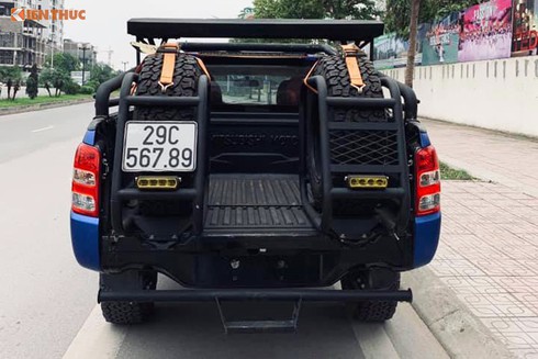 Đeo biển 'khủng', bán tải đi 4 năm vẫn rao giá gần 1 tỷ