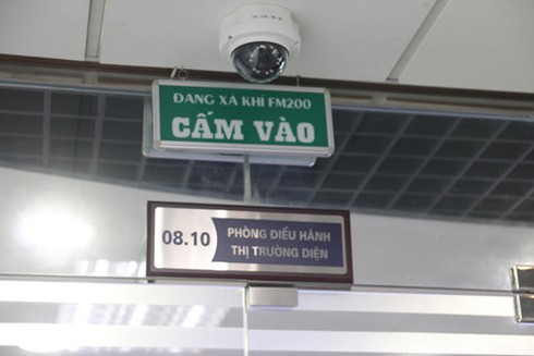 Ben trong can phong duoc bao mat nghiem ngat nhat cua EVN hinh anh 3