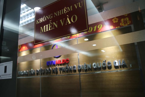 Ben trong can phong duoc bao mat nghiem ngat nhat cua EVN hinh anh 2